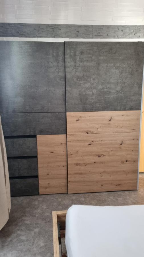 Modern Eingerichtete 3-Zi-Ferienwohnung Zu Vermieten Löffingen Dış mekan fotoğraf