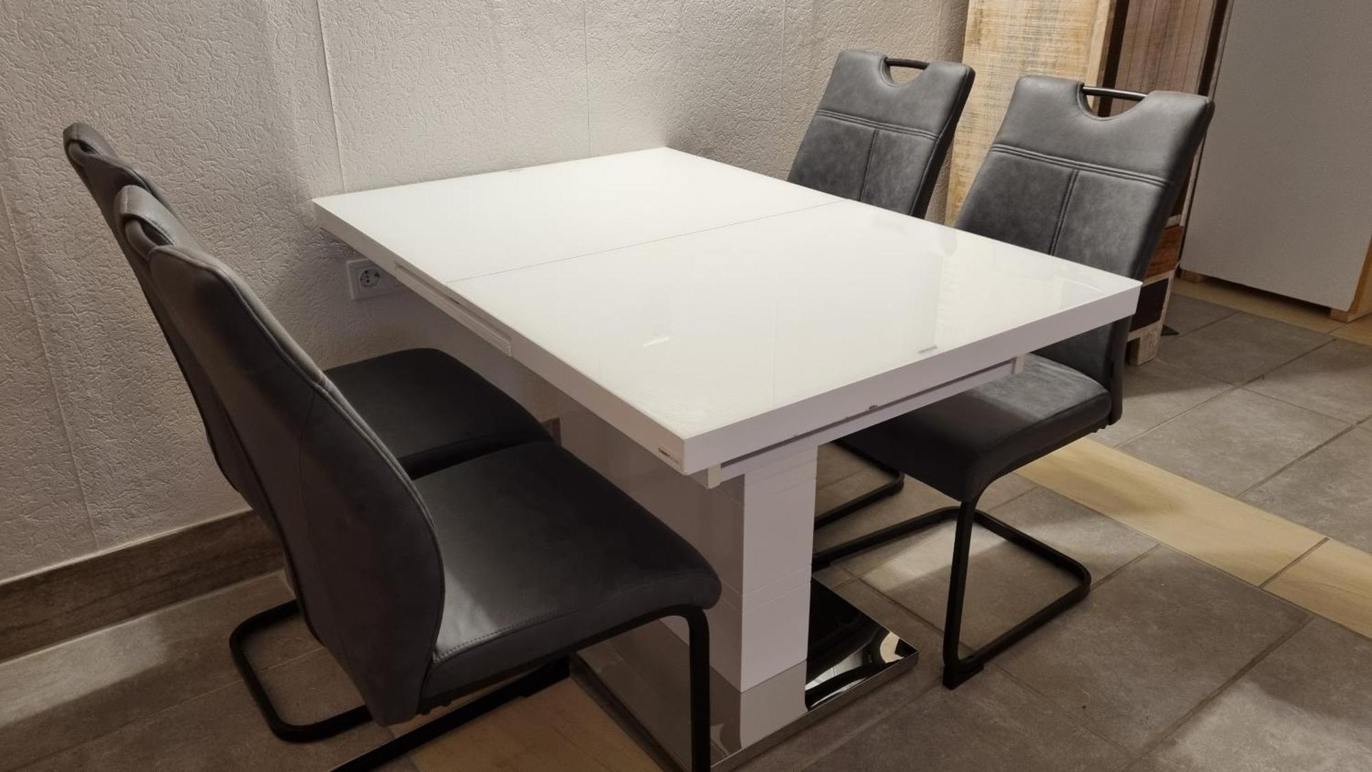 Modern Eingerichtete 3-Zi-Ferienwohnung Zu Vermieten Löffingen Dış mekan fotoğraf